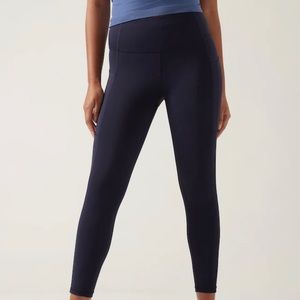 ATHLETA Ultimate Stash 7/8 Tight Leggings 🏃‍♀️